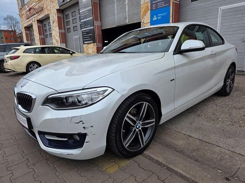Gebraucht BMW 220 Sport Line 184 PS (135 kW) 2014 Weiß Coupé