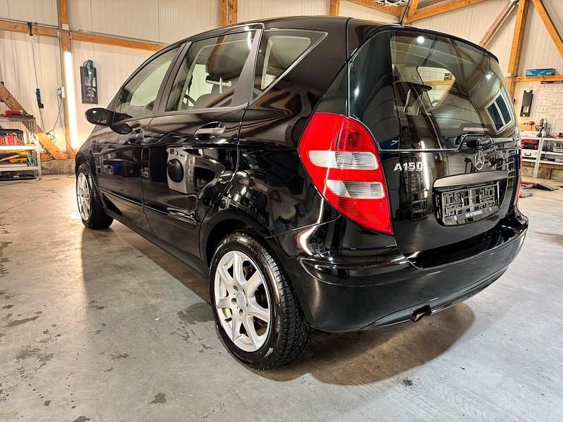 Gebraucht Mercedes A150 Classic 95 PS (69 kW) 2005 Schwarz Kleinwagen