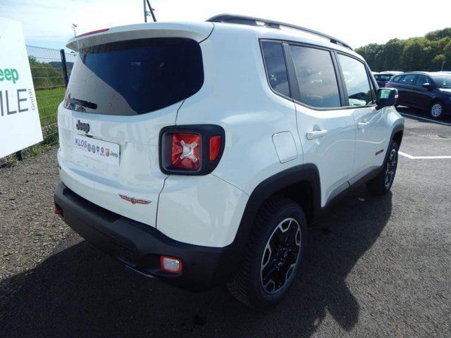 Gebraucht Jeep Renegade Trailhawk 170 PS (125 kW) 2017 Weiß SUV