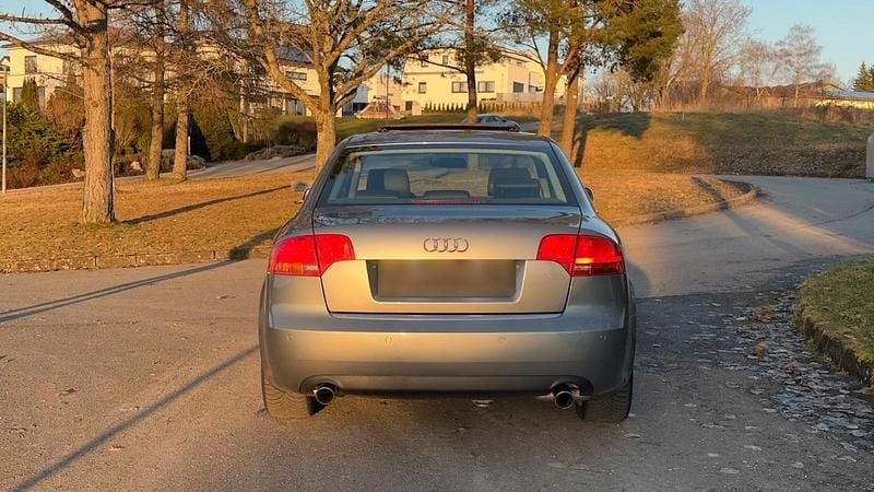 Gebraucht Audi A4 256 PS (188 kW) 2006 Grau Limousine