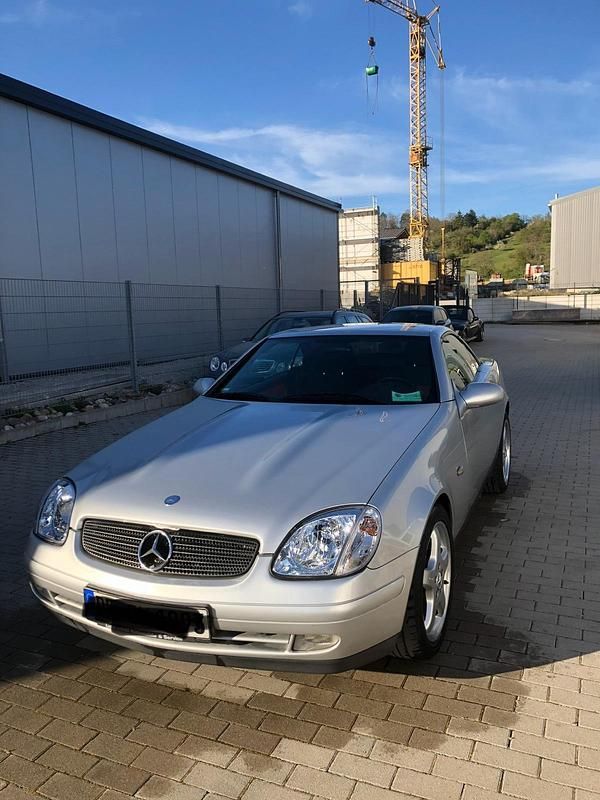 Silber Gebraucht 1998 Mercedes SLK200 Cabrio | 2.200 € (Superpreis) - Bild 1/4