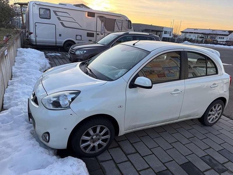 Gebraucht Nissan Micra Acenta 98 PS (72 kW) 2014 Weiß Kleinwagen