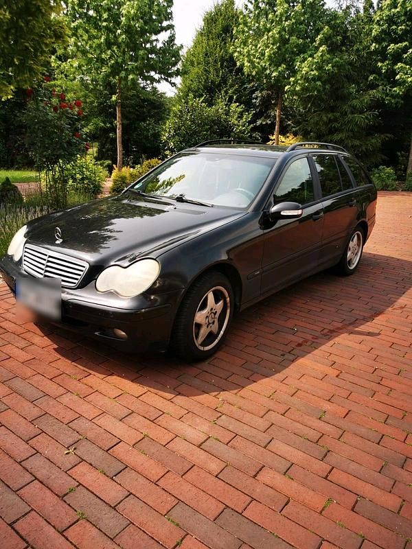 Schwarz Gebraucht 2003 Mercedes C180 Kombi | 949 € - Bild 1/4