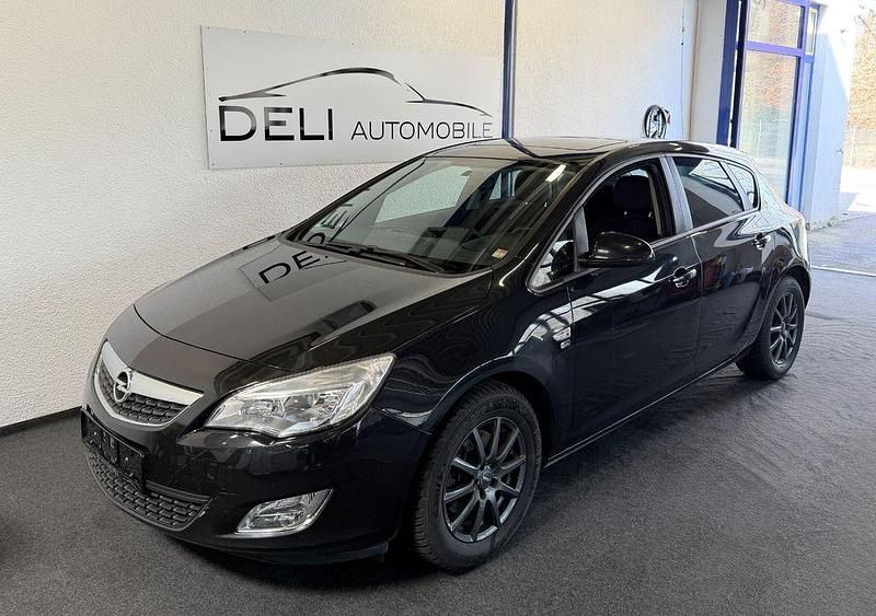 Gebraucht Opel Astra 125 PS (91 kW) 2012 Schwarz Limousine