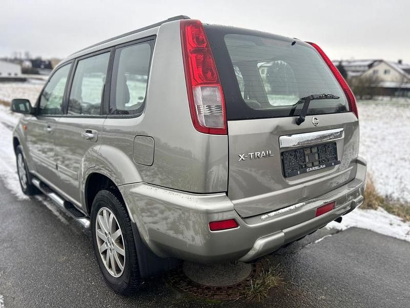 Gebraucht Nissan X-Trail 165 PS (121 kW) 2003 Grau SUV