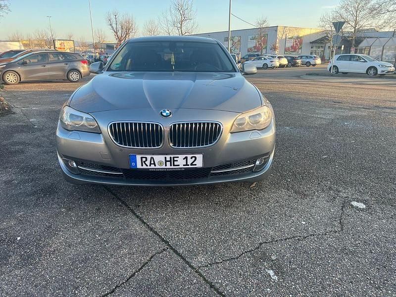 Gebraucht BMW 530 245 PS (180 kW) 2010 Grau Limousine