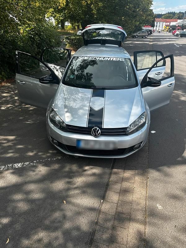 Silber Gebraucht 2009 VW Golf VI Kleinwagen | 5.000 € (Fairer Preis) - Bild 1/4