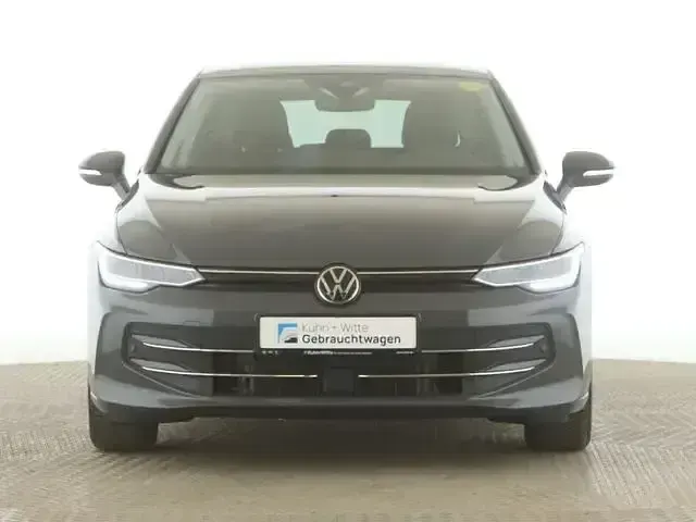 Gebraucht VW Golf VIII Goal 150 PS (110 kW) 2025 Grau Limousine