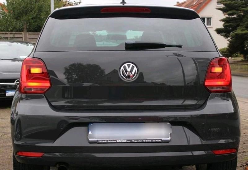 Gebraucht VW Polo Highline 90 PS (66 kW) 2014 Grau Kleinwagen