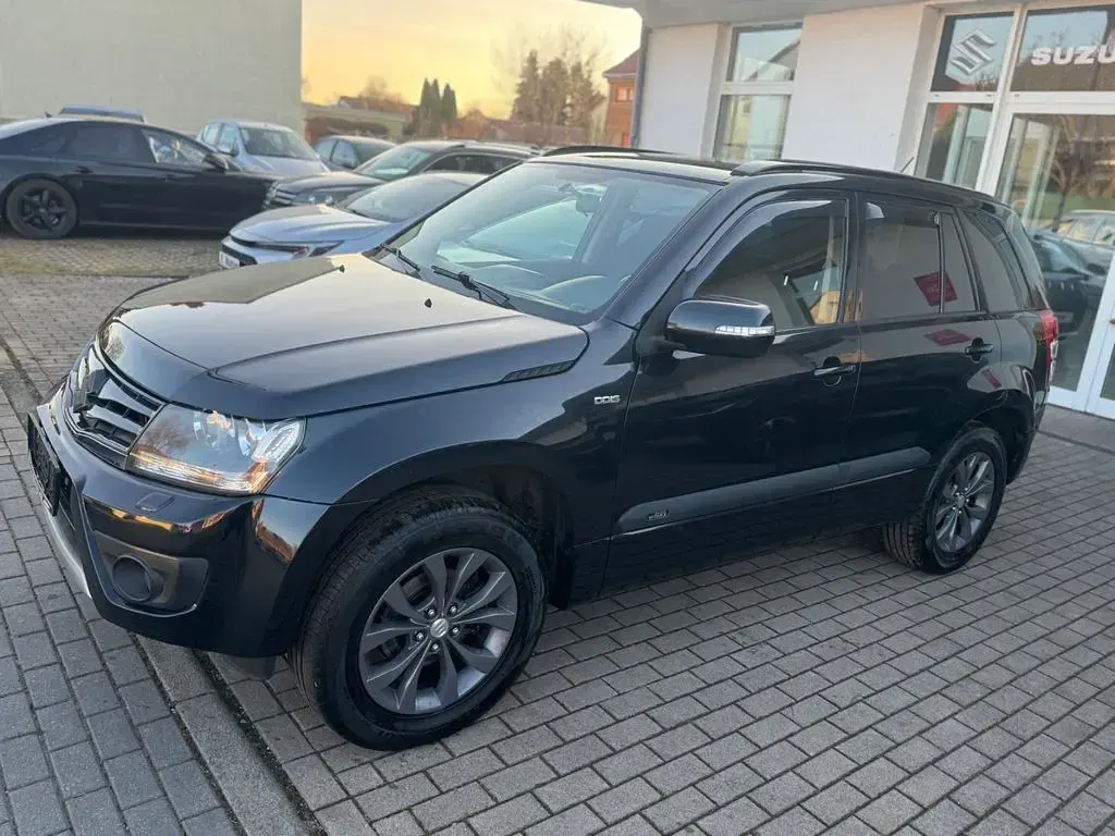 Gebraucht Suzuki Vitara Comfort 129 PS (94 kW) 2014 Schwarz SUV