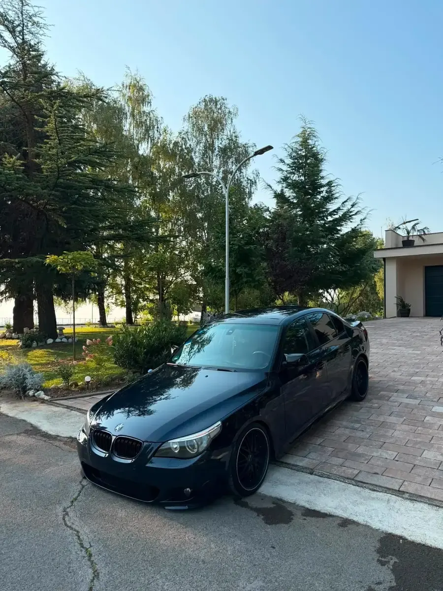 Gebraucht BMW 525 M Sport 192 PS (141 kW) 2004 Blau Limousine