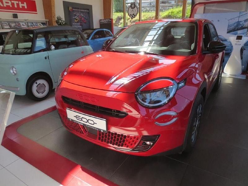 Gebraucht 2024 Fiat 600E Red SUV | 26.900 € (Fairer Preis) - Bild 1/4