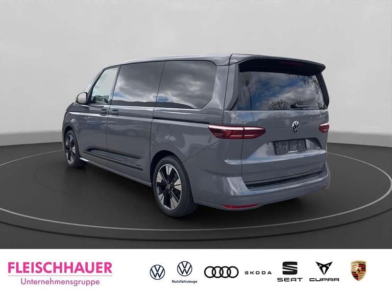 Neu VW Multivan Life 177 PS (130 kW) 2026 Pure grey Van / Kleinbus