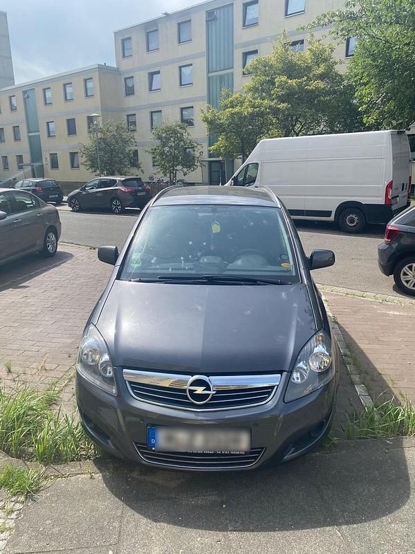 Gebraucht Opel Zafira 116 PS (85 kW) 2011 Grau Van / Kleinbus