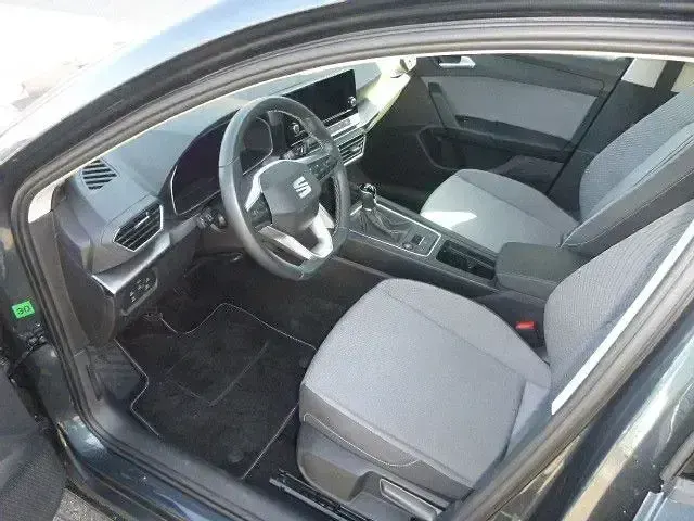 Gebraucht Seat Leon Style 131 PS (96 kW) 2024 "magnetic tech" Limousine