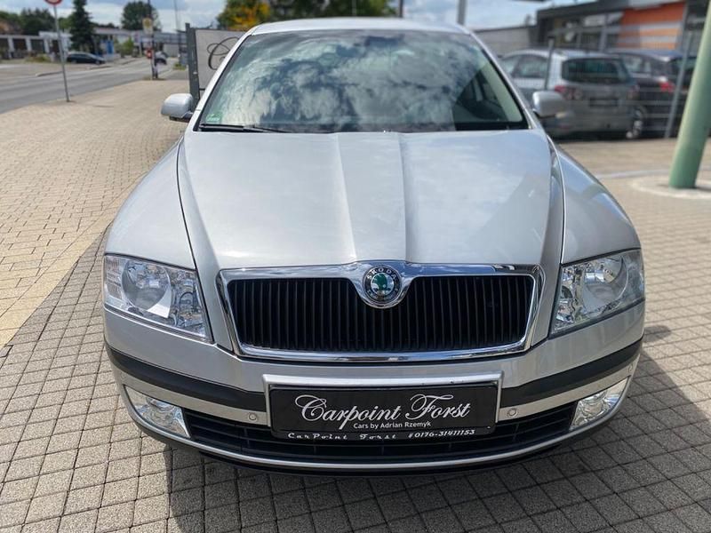 Gebraucht Skoda Octavia Elegance 116 PS (85 kW) 2005 Silber Limousine