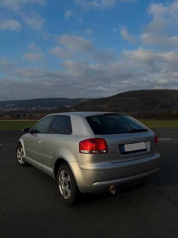 Grau Gebraucht 2007 Audi A3 Ambiente Coupé | 4.400 € (Fairer Preis) - Bild 1/4