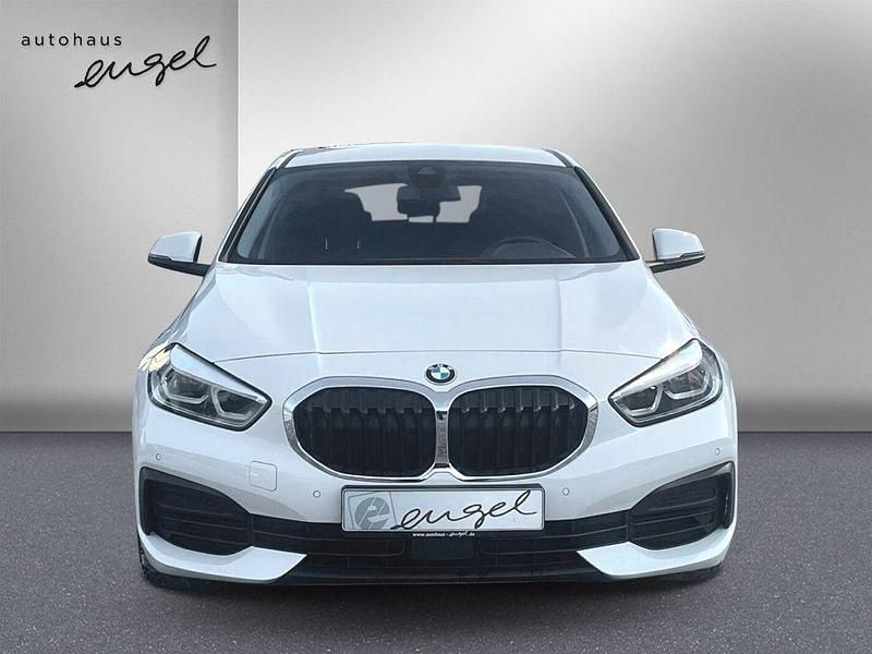 Gebraucht BMW 118 Advantage 136 PS (100 kW) 2024 Alpinweiß Kleinwagen