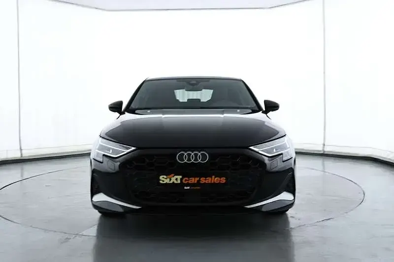 Gebraucht Audi A3 Ambiente 204 PS (150 kW) 2025 Schwarz Limousine