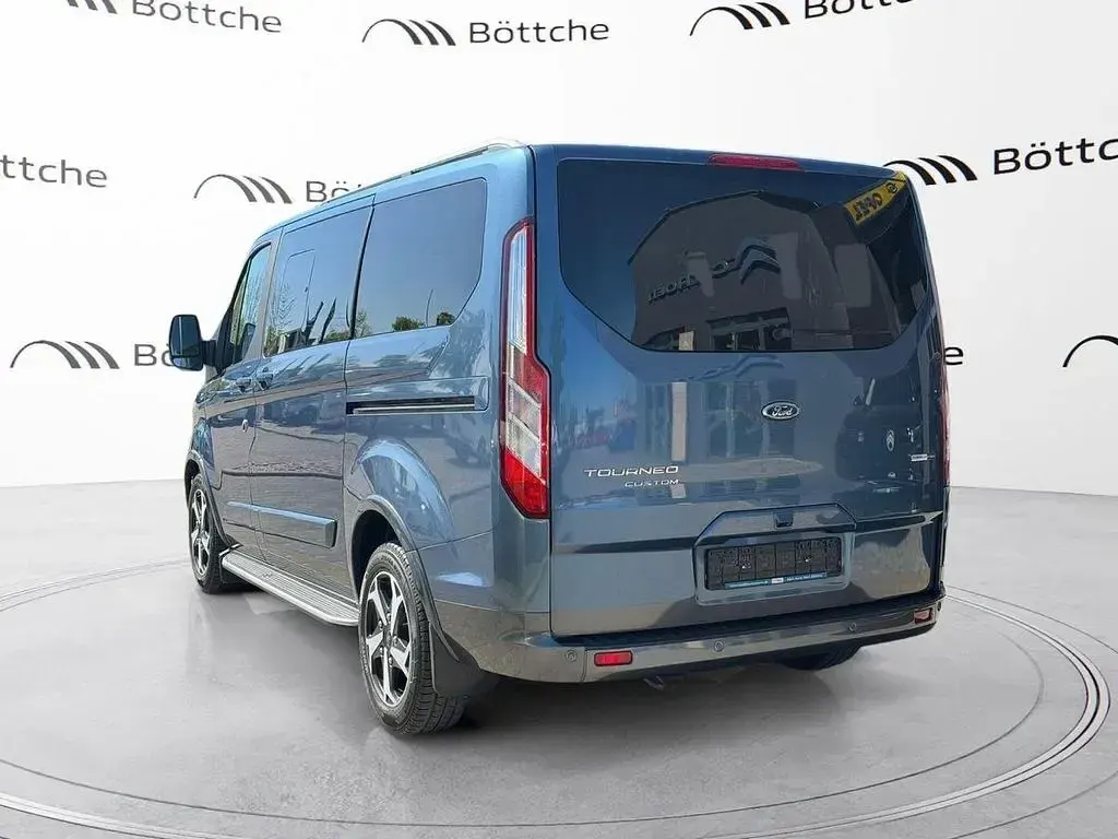 Gebraucht Ford Tourneo Active 150 PS (110 kW) 2022 Chromablau metallic Van / Kleinbus