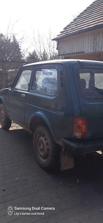 Gebraucht Lada niva 82 PS (60 kW) 2001 Grün SUV
