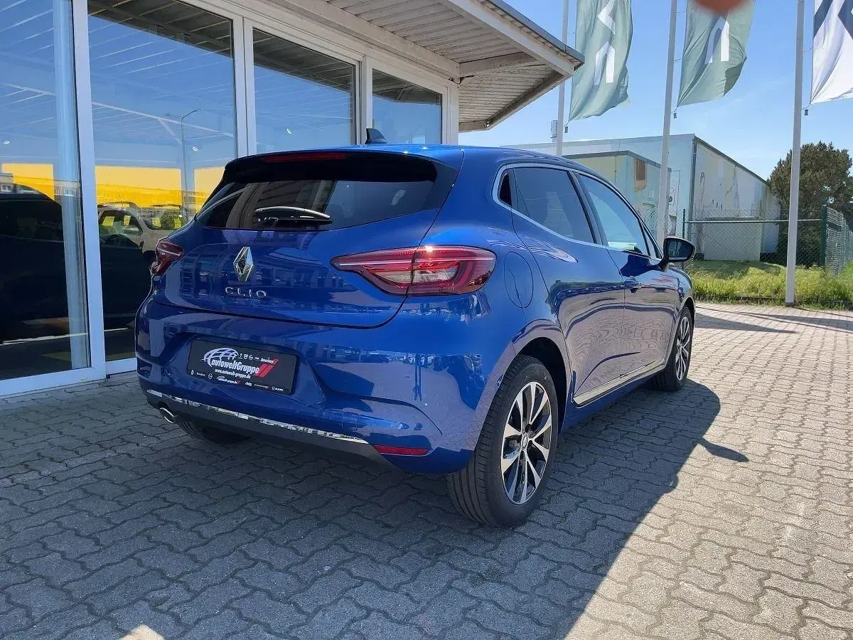 Gebraucht Renault Clio Techno 91 PS (66 kW) 2024 Blau Kleinwagen