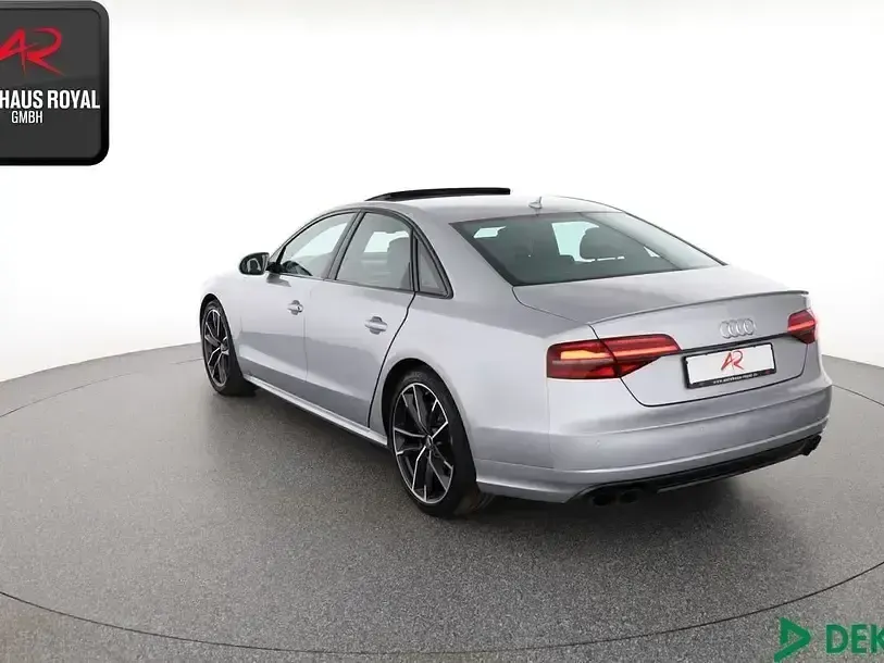 Gebraucht Audi S8 plus Sport 605 PS (444 kW) 2017 Florettsilber Limousine