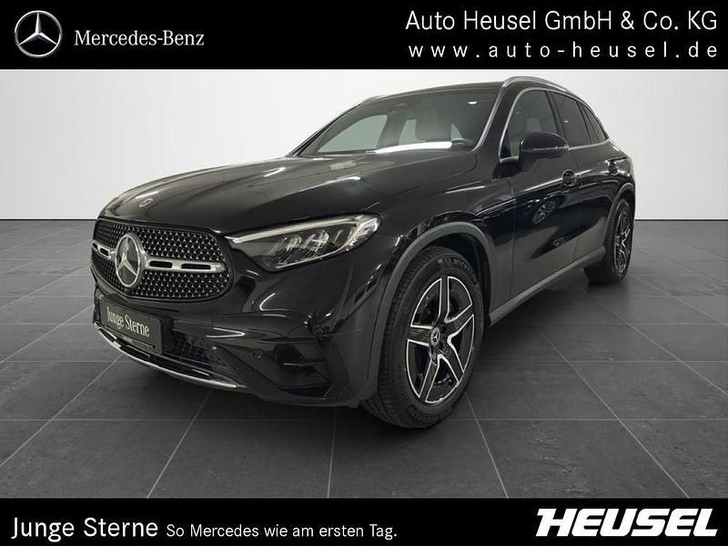 Metalliclack obsidianschwarz Gebraucht 2024 Mercedes GLC200 AMG SUV | 53.900 € (Etwas zu teuer) - Bild 1/4