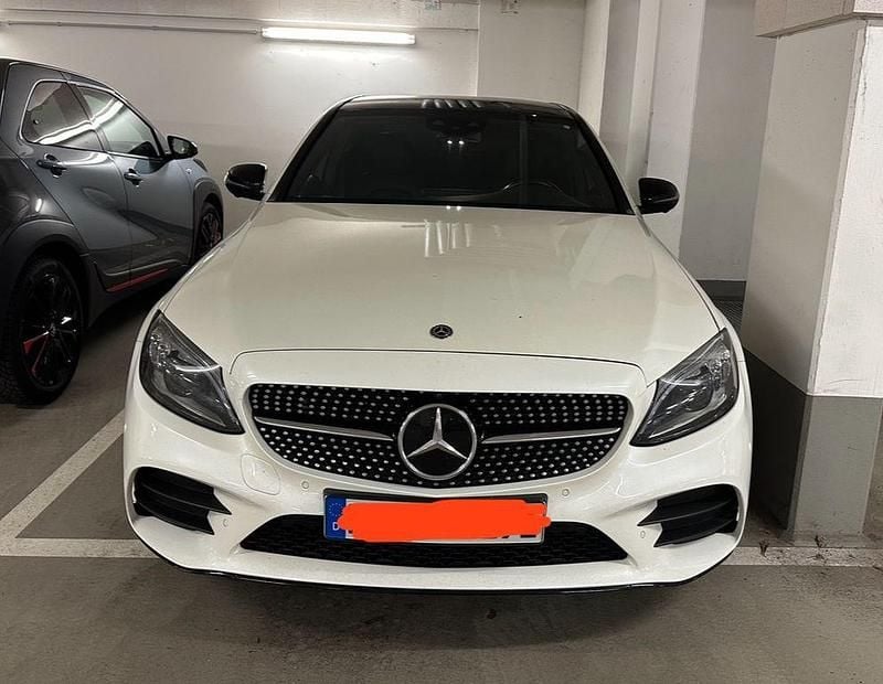 Weiß Gebraucht 2019 Mercedes C400 Limousine | 22.999 € (Fairer Preis) - Bild 1/4