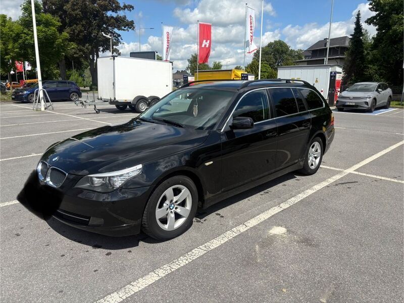 Schwarz Gebraucht 2009 BMW 520 Kombi | 4.500 € (Fairer Preis) - Bild 1/4