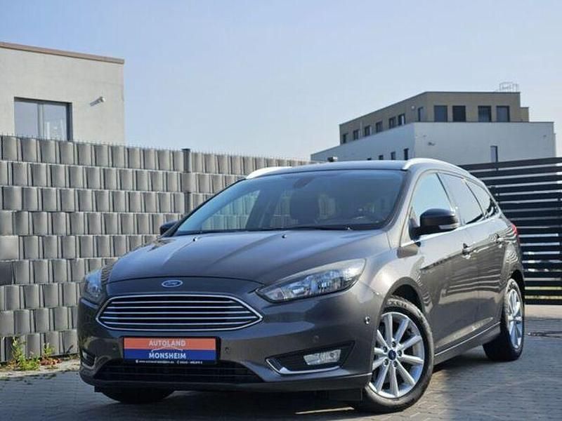 Grau Gebraucht 2015 Ford Focus Business Edition Limousine | 6.950 € (Etwas zu teuer) - Bild 1/4