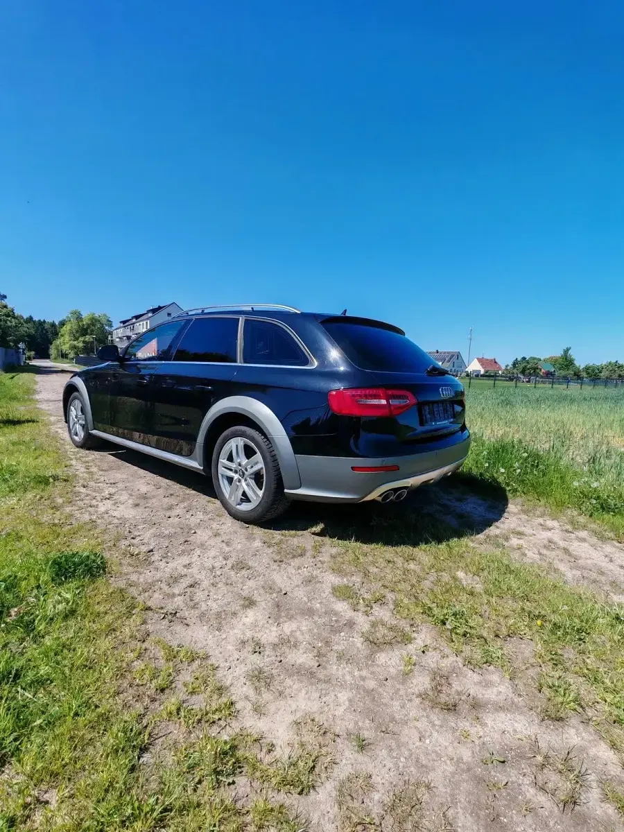 Gebraucht Audi A4 Allroad S-Line 150 PS (110 kW) 2013 Schwarz Kombi