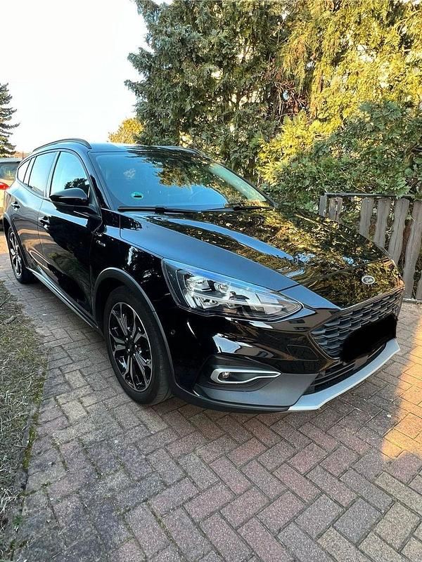 Gebraucht Ford Focus Active 182 PS (133 kW) 2019 Schwarz Kombi