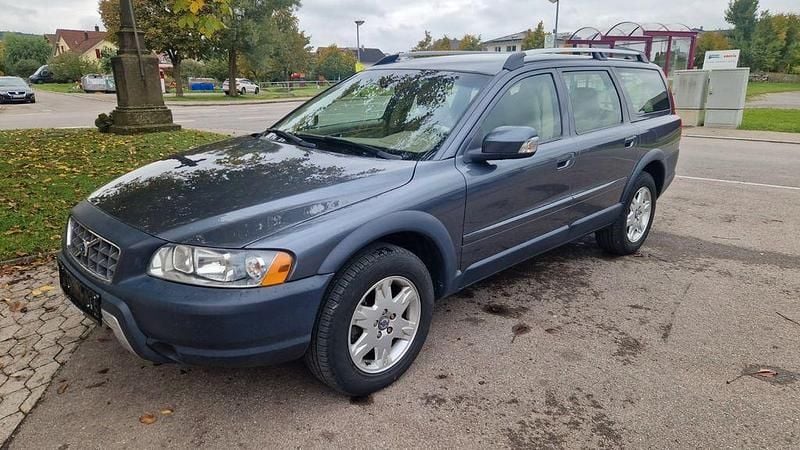 Grau Gebraucht 2006 Volvo XC70 SUV | 10.900 € - Bild 1/4