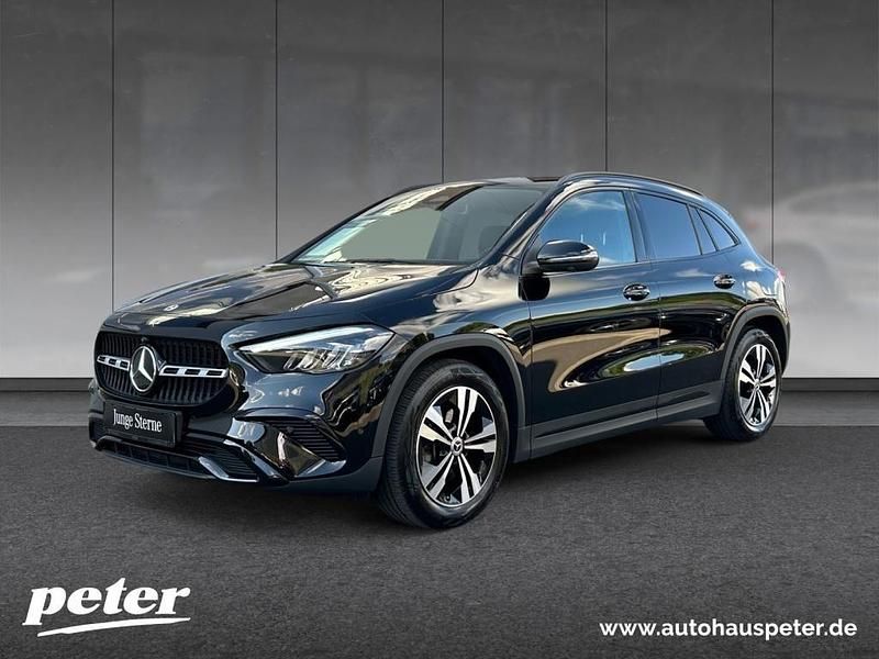 Grau Gebraucht 2024 Mercedes GLA200 Progressive SUV | 41.840 € (Fairer Preis) - Bild 1/4