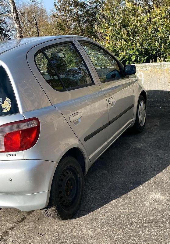 Gebraucht Toyota Yaris 2002 Silber Kleinwagen