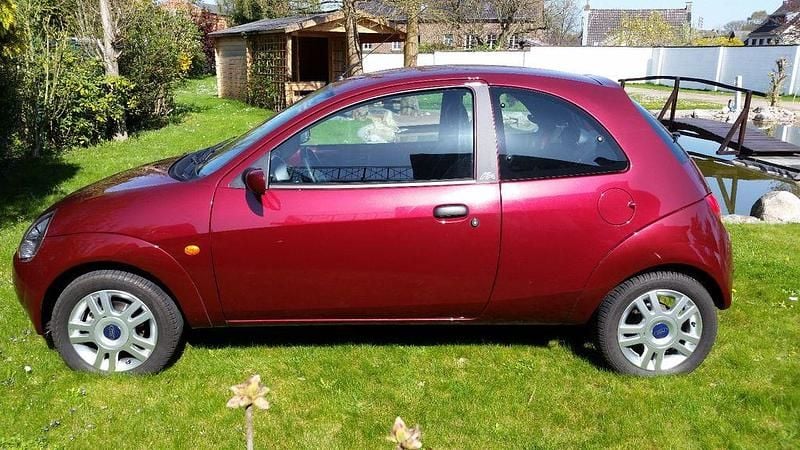 Gebraucht Ford Ka 69 PS (50 kW) 2005 Rot Kleinwagen