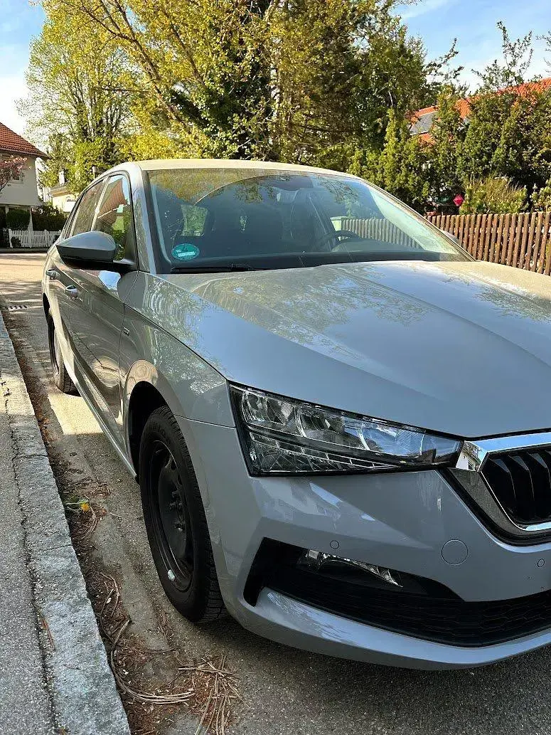 Gebraucht Skoda 110 R Clever 110 PS (80 kW) 2021 Grau Limousine