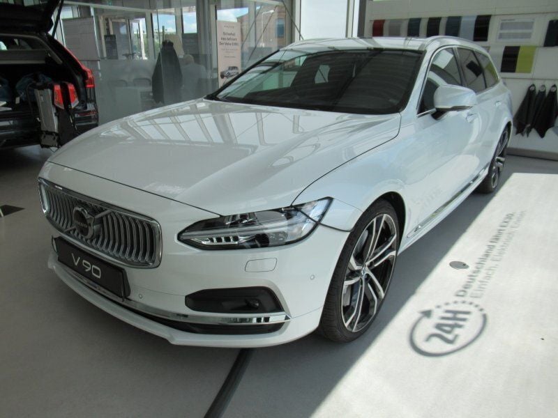Crystal white pearl Neu 2024 Volvo V90 Ultimate Kombi | 75.230 € - Bild 1/4