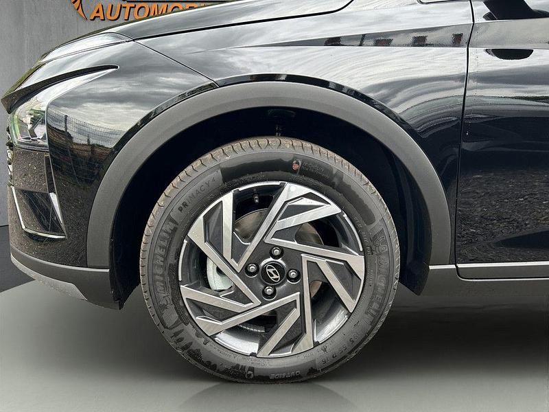 Neu Hyundai Bayon Trend 101 PS (74 kW) 2025 Schwarz SUV