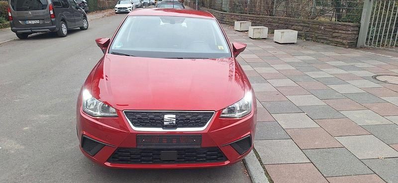 Rot Gebraucht 2018 Seat Ibiza Style Kleinwagen | 10.100 € (Guter Preis) - Bild 1/4