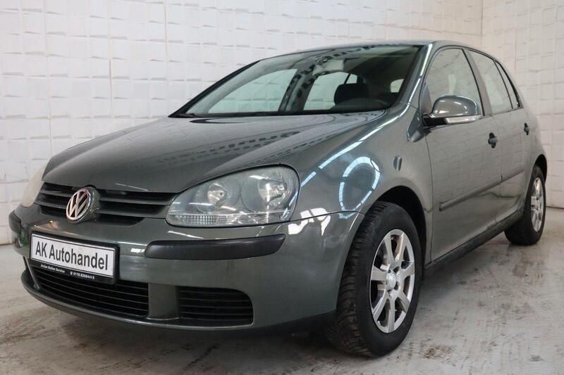 Grün Gebraucht 2004 VW Golf V Trendline Kleinwagen | 2.790 € (Fairer Preis) - Bild 1/2