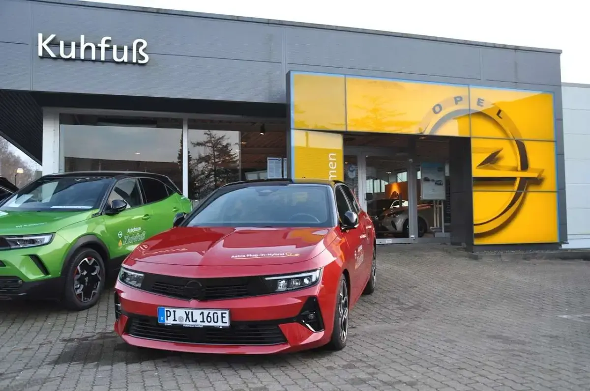Gebraucht Opel Astra GS Line 181 PS (133 kW) 2022 Rot Limousine