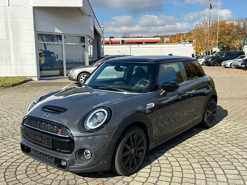 Grau Gebraucht 2020 Mini Cooper S Kleinwagen | 20.999 € (Teuer) - Bild 1/4