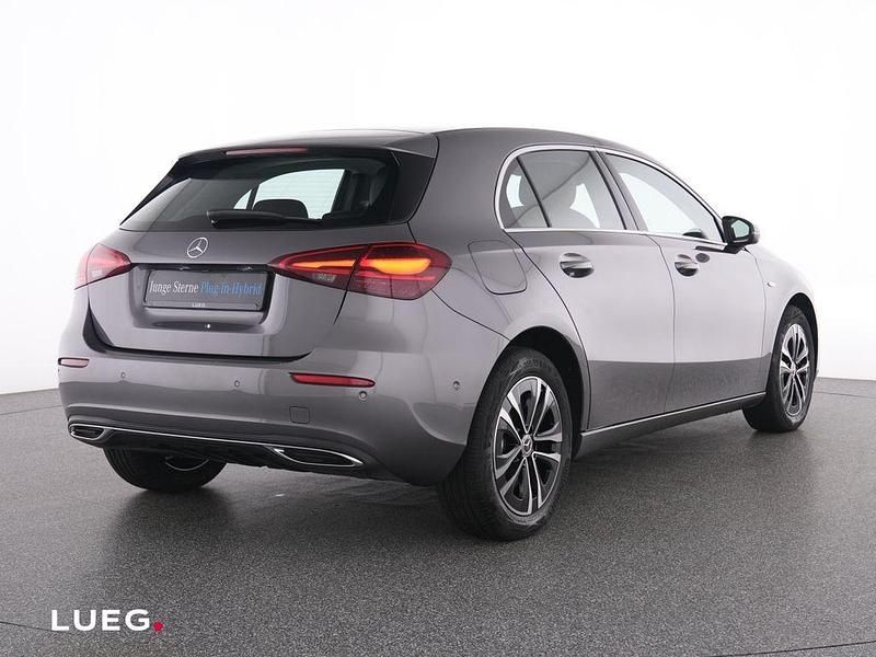 Gebraucht Mercedes A250 Progressive 218 PS (160 kW) 2025 Grau Limousine