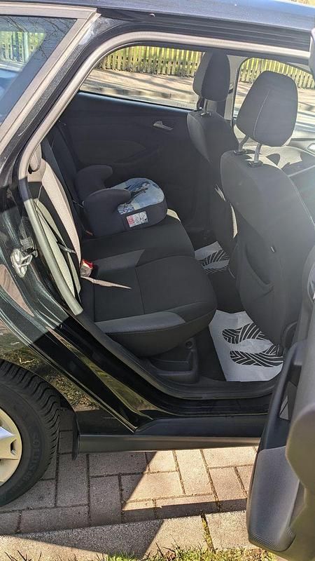 Gebraucht Ford Focus Trend 116 PS (85 kW) 2014 Schwarz Kombi