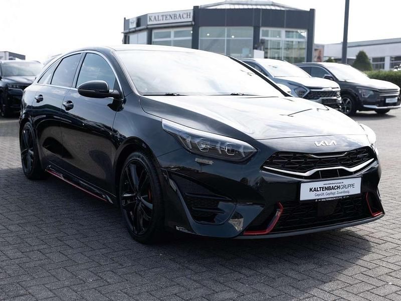 Gebraucht Kia ProCeed GT 204 PS (150 kW) 2023 Black pearl Kombi