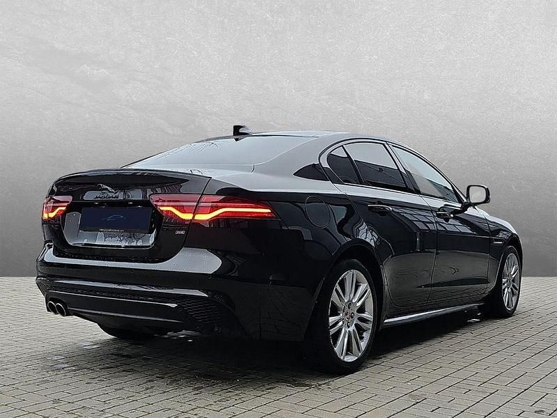 Gebraucht Jaguar XE R-Dynamic 204 PS (150 kW) 2021 Schwarz Limousine