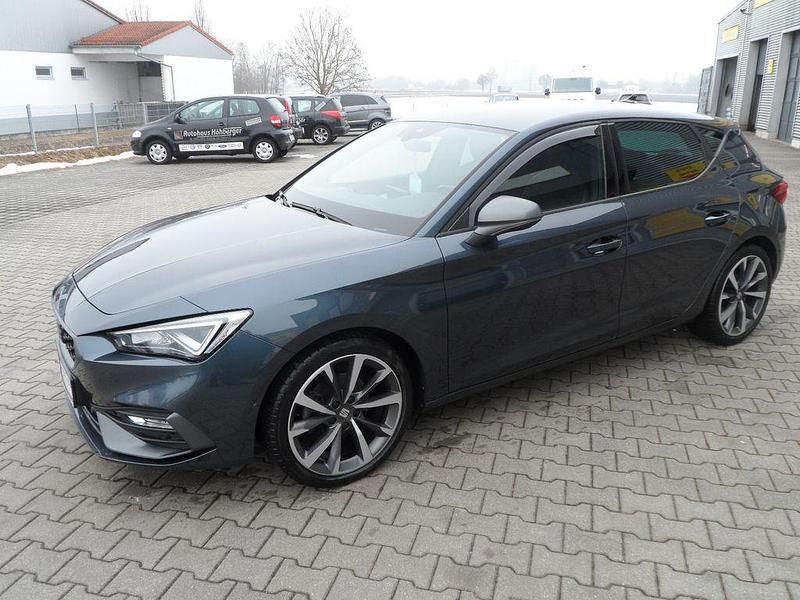 Gebraucht Seat Leon FR 150 PS (110 kW) 2022 Grau Limousine