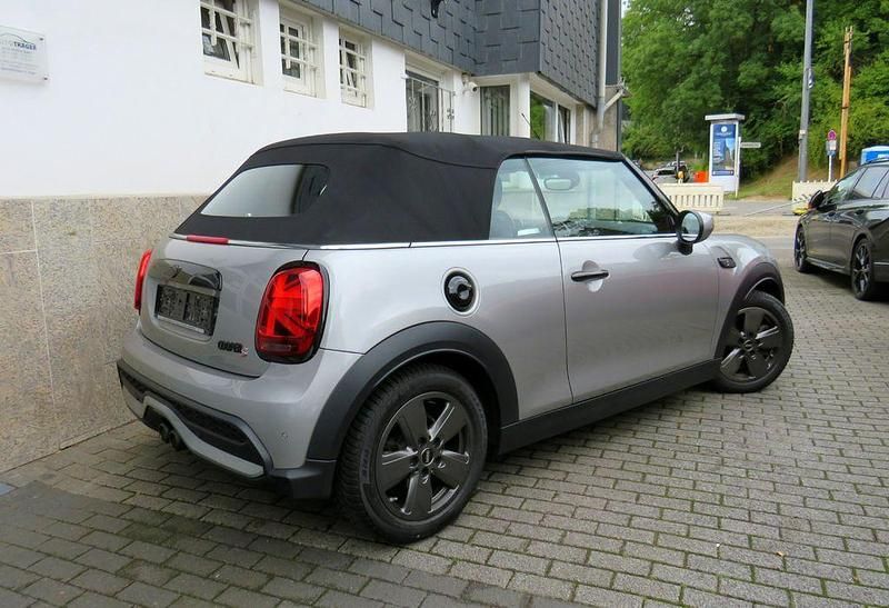 Gebraucht Mini Cooper S Cabriolet 178 PS (130 kW) 2023 Silber Cabrio